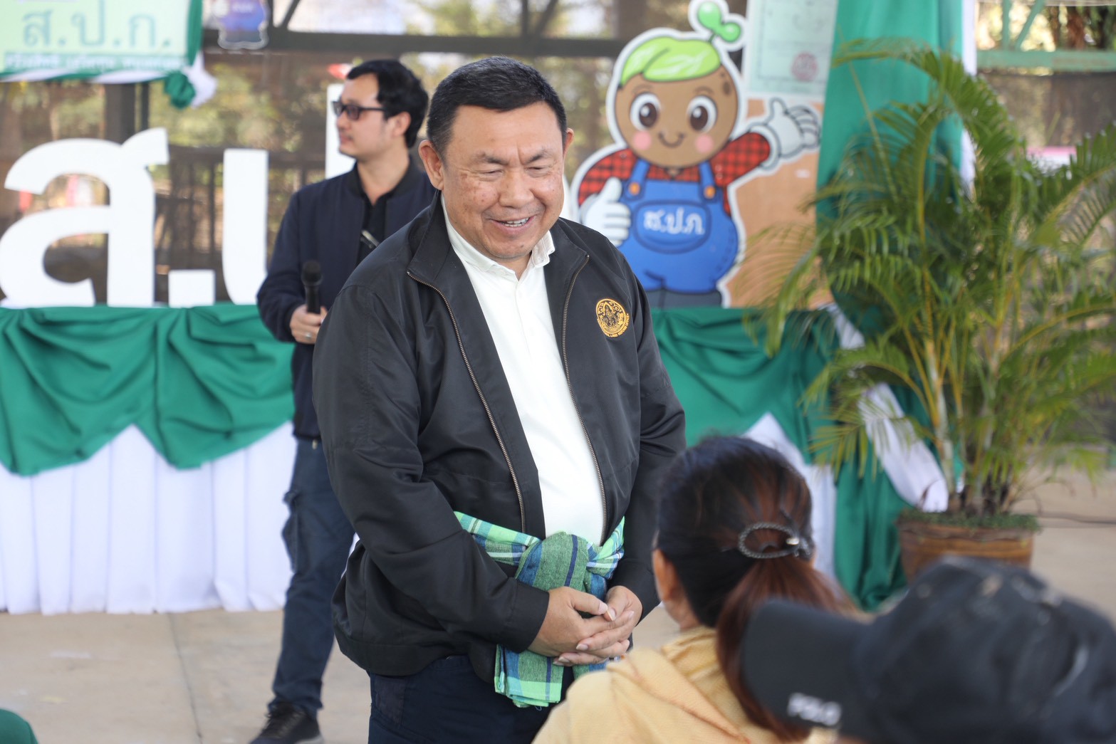 title - ชาวน้ำยืนเฮ ส.ป.ก. ขนทัพบริการถึงที่ ต.เก่าขาม ลดค่าใช้จ่าย ยื่นขอออกโฉนด - ปรึกษาปัญหากฎหมาย ครบจบในที่เดียว